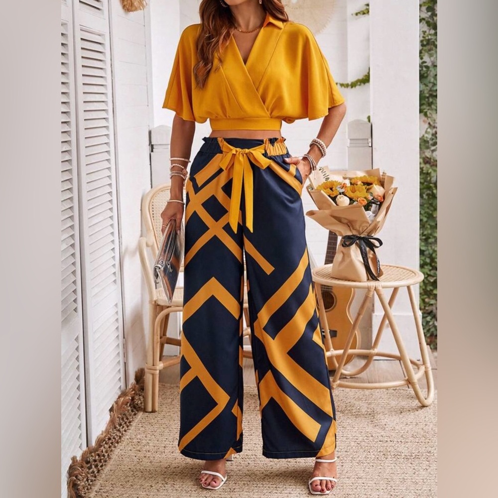 2-piece set with solid color butterfly sleeve crop top and long pants size M